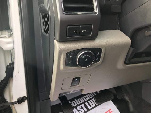 Certified 2022 Ford F350 XLT w/ XLT Value Package image 7