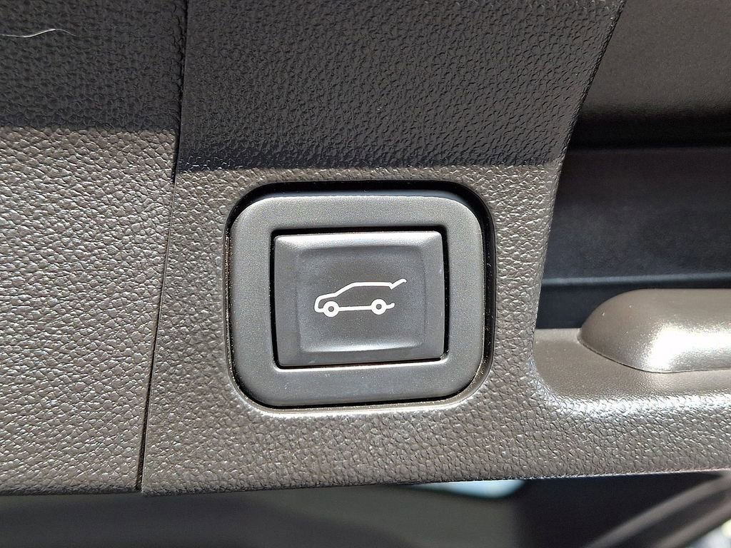 Used 2020 GMC Acadia SLT w/ Premium Package image 32