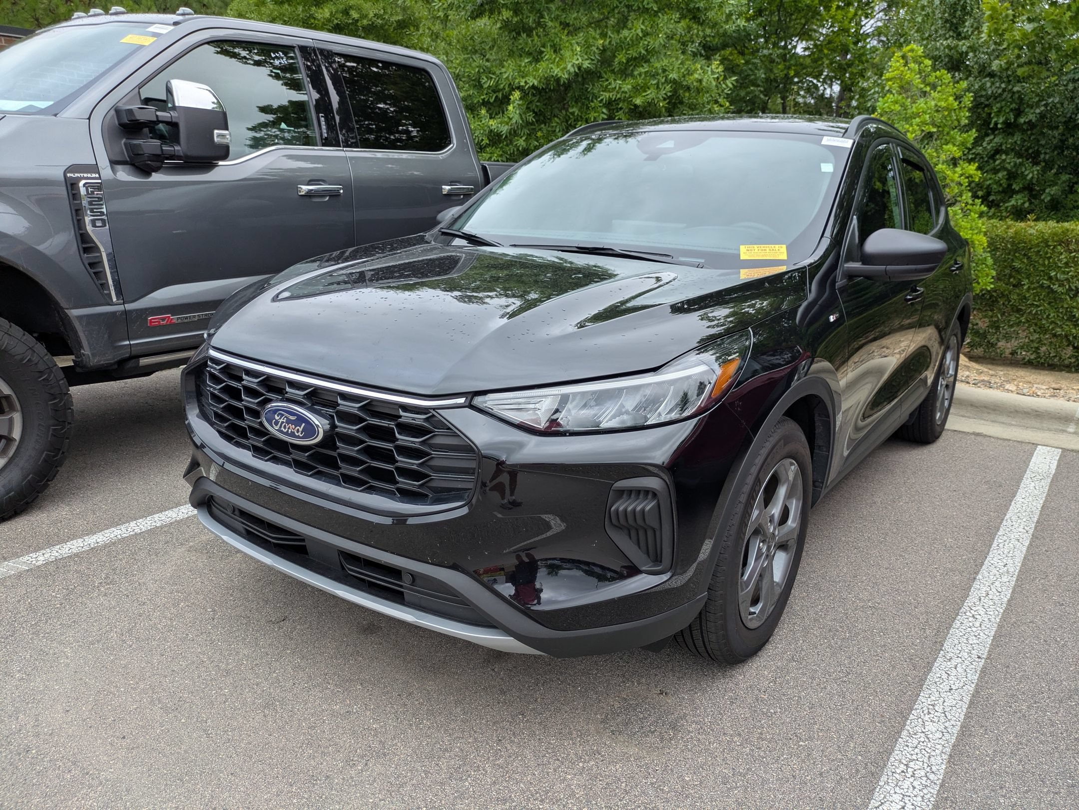 Certified 2025 Ford Escape ST-Line w/ Tech Pack #1 FWD image 3