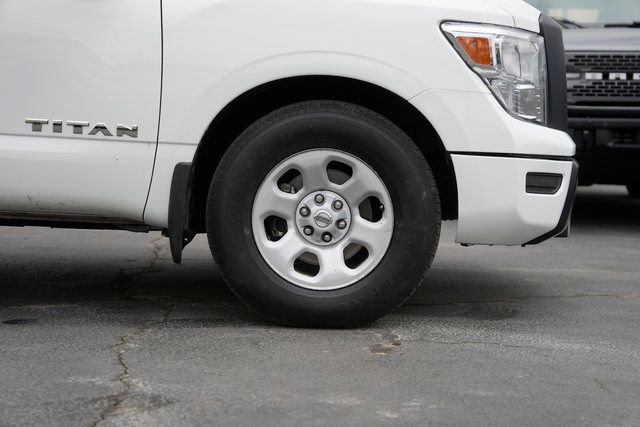 Used 2021 Nissan Titan S w/ S Utility Package image 7