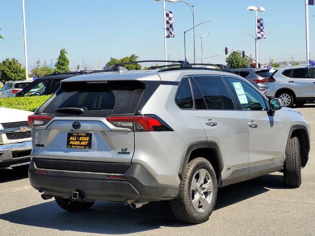 Used 2024 Toyota RAV4 LE AWD/4WD image 4