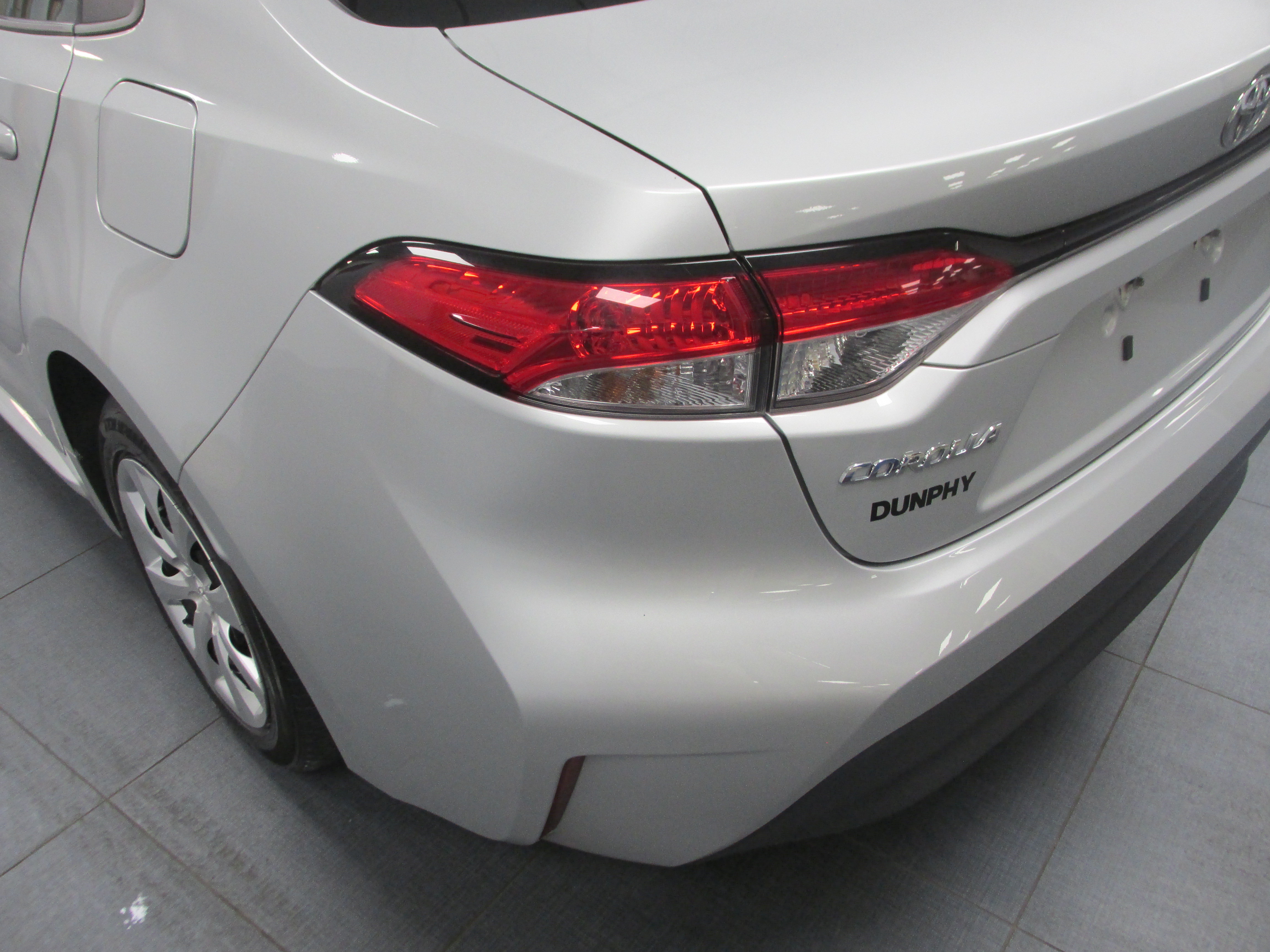Used 2024 Toyota Corolla LE FWD image 12