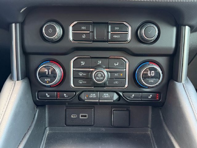 Used 2023 Chevrolet Suburban Z71 AWD/4WD image 26