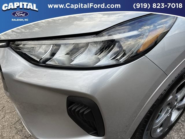 Certified 2024 Ford Escape ST-Line w/ Tech Pack #1 AWD/4WD image 11