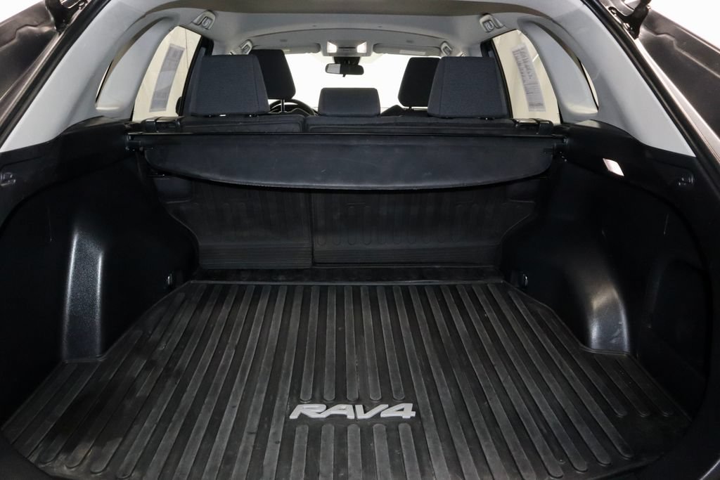Used 2024 Toyota RAV4 LE AWD/4WD image 14