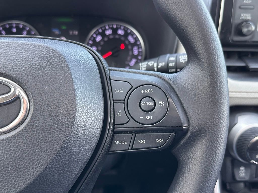 Used 2019 Toyota RAV4 XLE w/ Convenience Package image 28