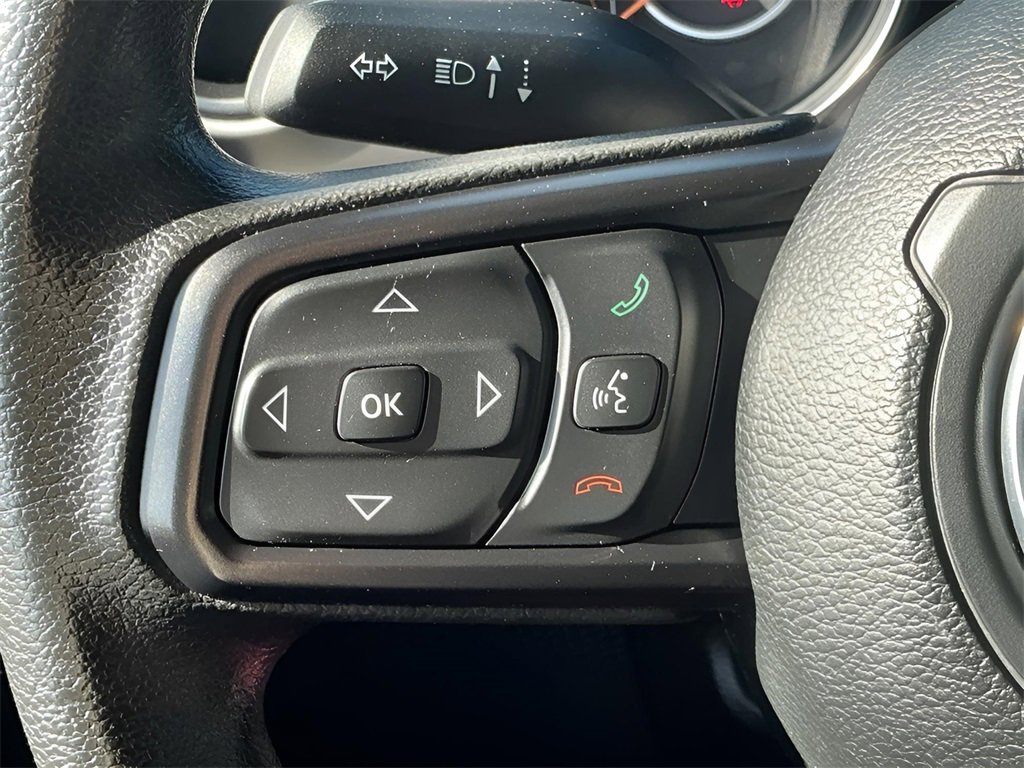 Used 2019 Jeep Wrangler Unlimited Sport image 29