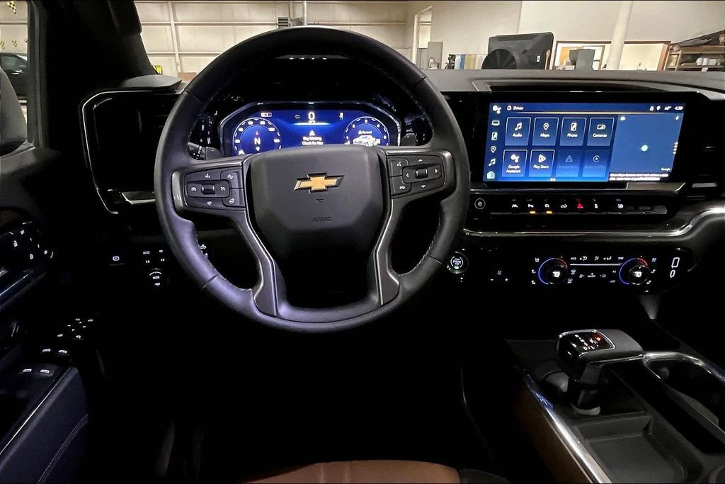 Used 2024 Chevrolet Silverado 1500 High Country w/ High Country Premium Package image 7