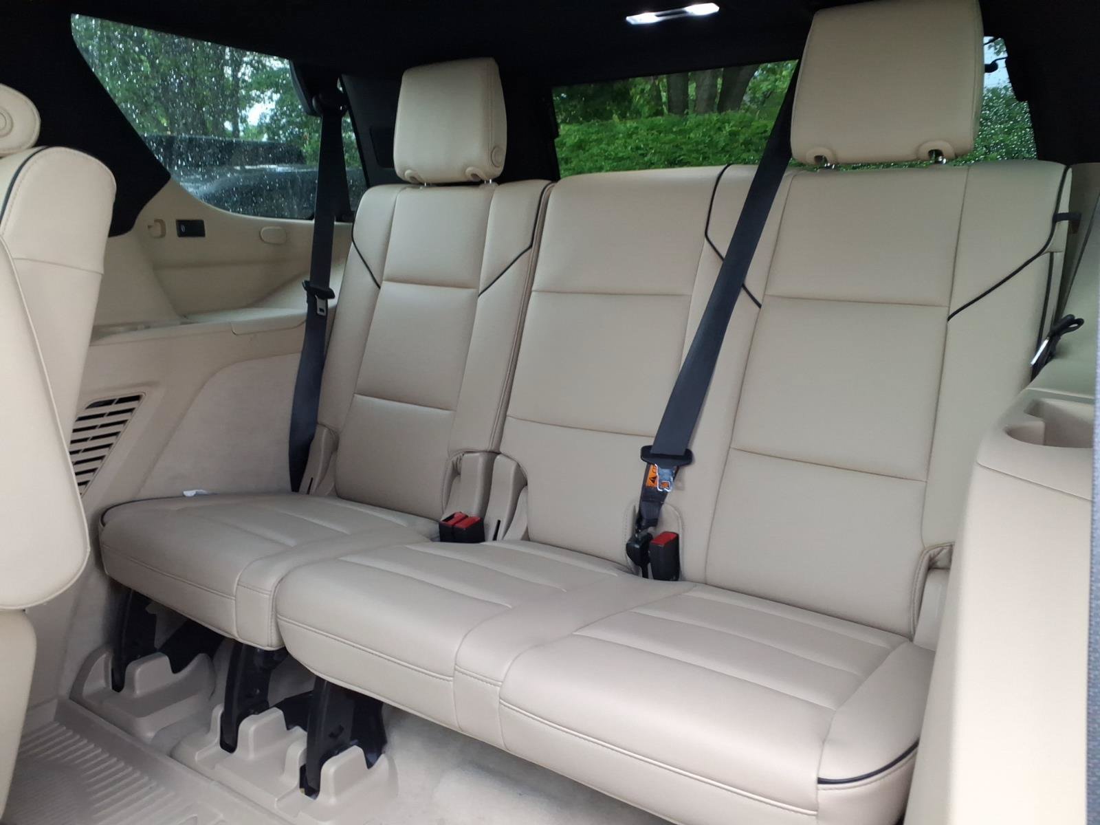 Used 2023 Cadillac Escalade Premium Luxury w/ LPO, Floor Liner Package AWD/4WD image 29