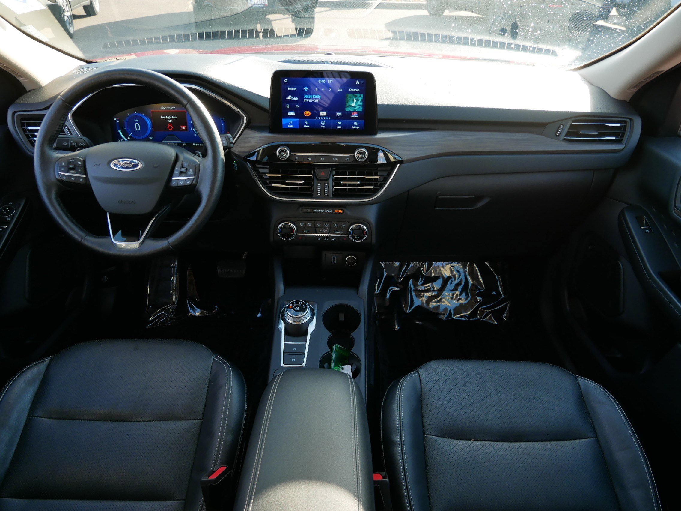 Certified 2020 Ford Escape Titanium AWD/4WD image 10