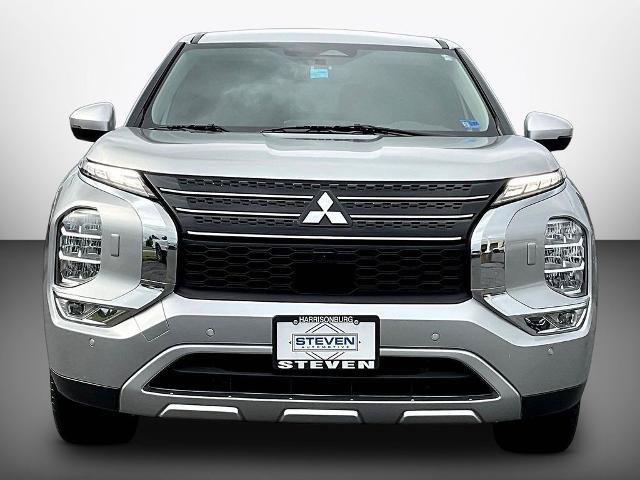 Used 2022 Mitsubishi Outlander SE AWD/4WD image 2