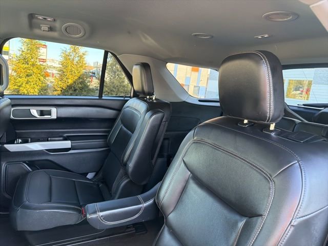 Certified 2022 Ford Explorer XLT w/ Equipment Group 202A image 24