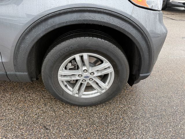 Certified 2022 Ford Explorer XLT w/ Equipment Group 202A image 30