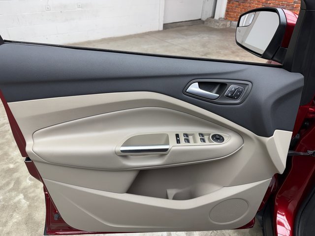 Certified 2018 Ford Escape Titanium image 11