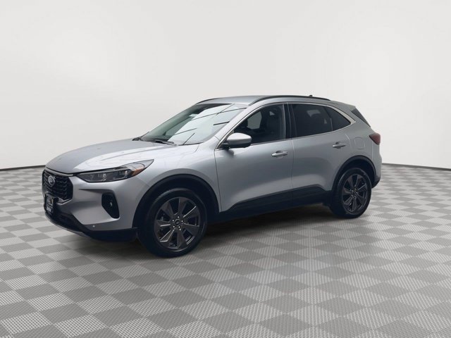 Certified 2024 Ford Escape Platinum AWD/4WD image 35