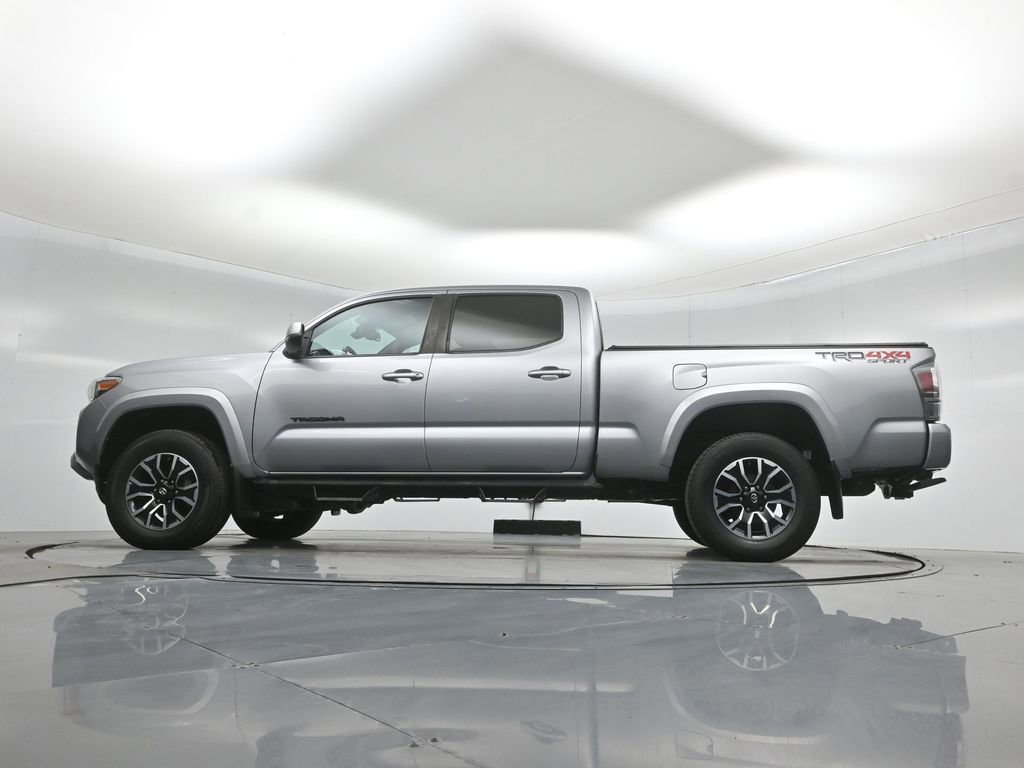 Used 2021 Toyota Tacoma TRD Sport w/ Technology Package image 26
