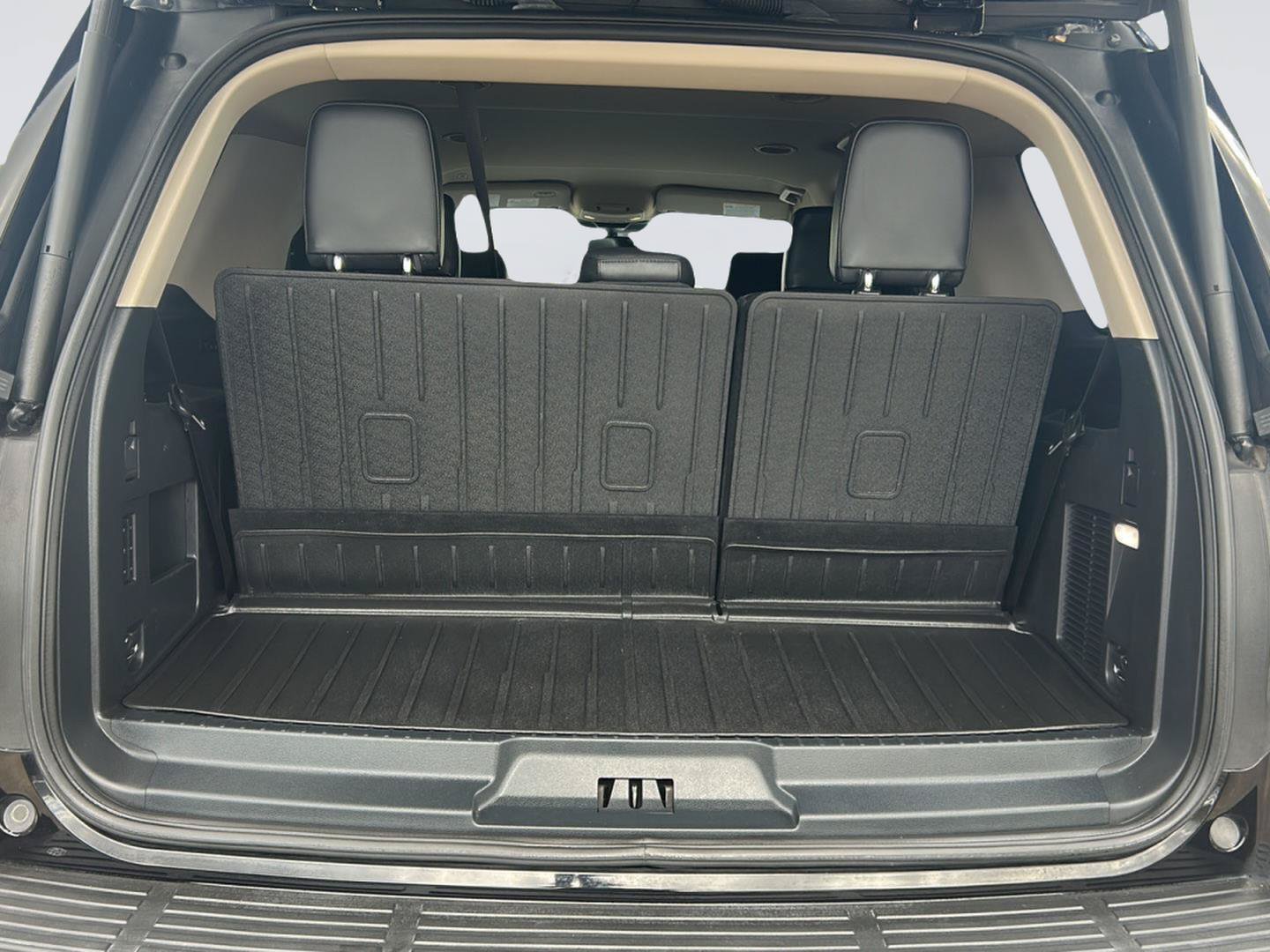 Certified 2024 Ford Expedition XLT RWD image 31