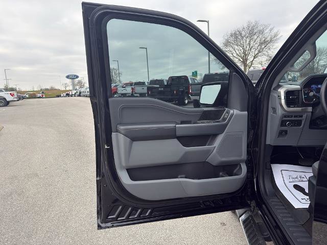 Certified 2021 Ford F150 XLT w/ Equipment Group 302A High image 17