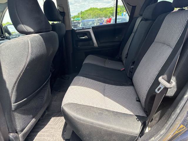 Used 2018 Toyota 4Runner SR5 AWD/4WD image 22
