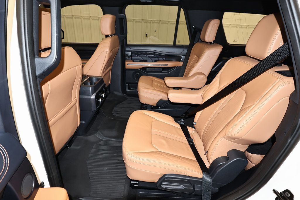 Certified 2024 Ford Expedition Platinum image 19