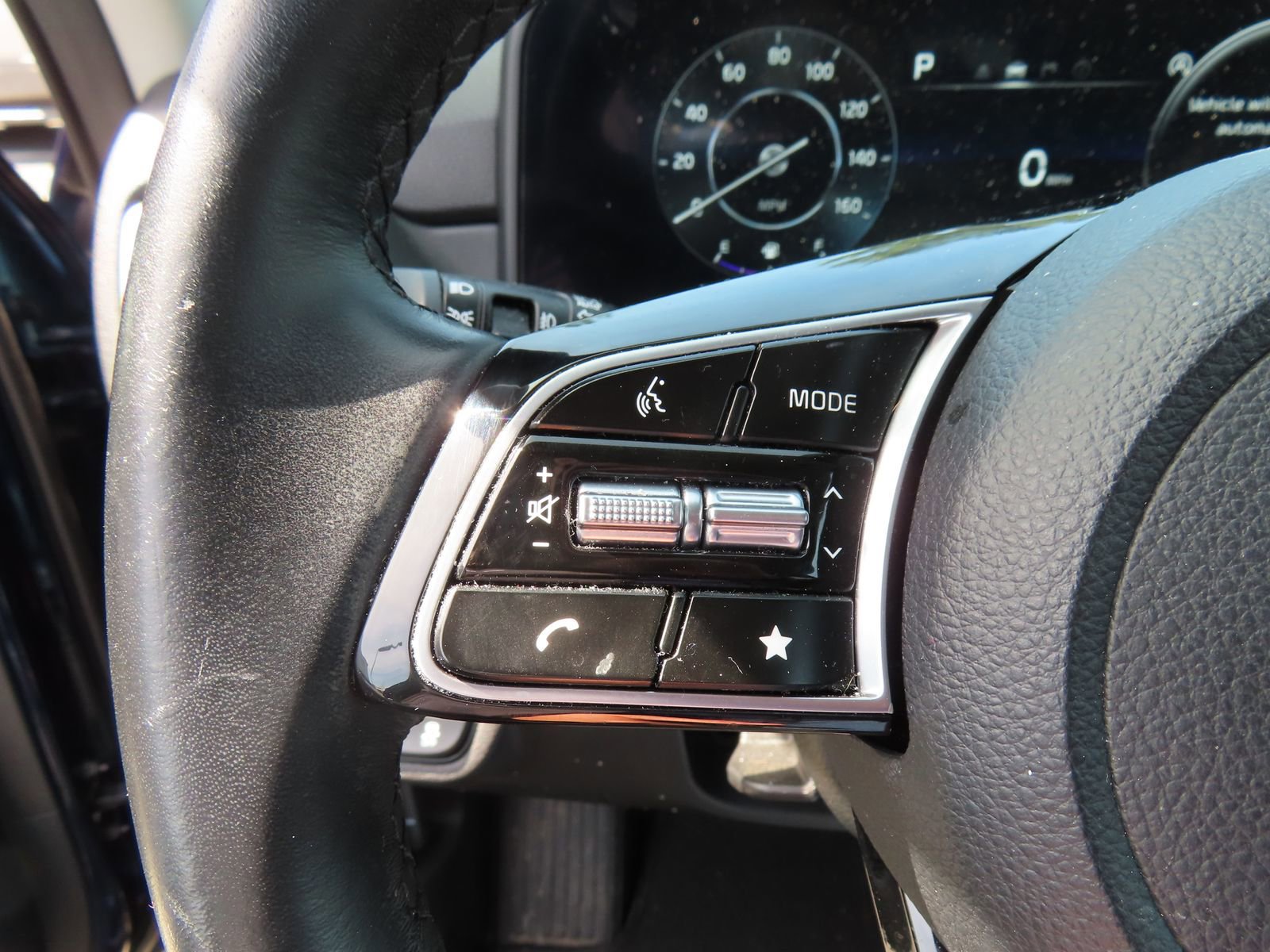 Used 2024 Kia Seltos EX image 18