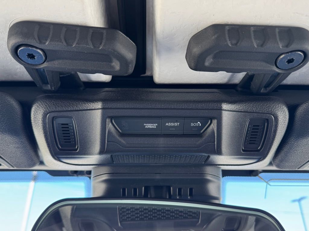 Used 2025 Jeep Wrangler Rubicon image 26