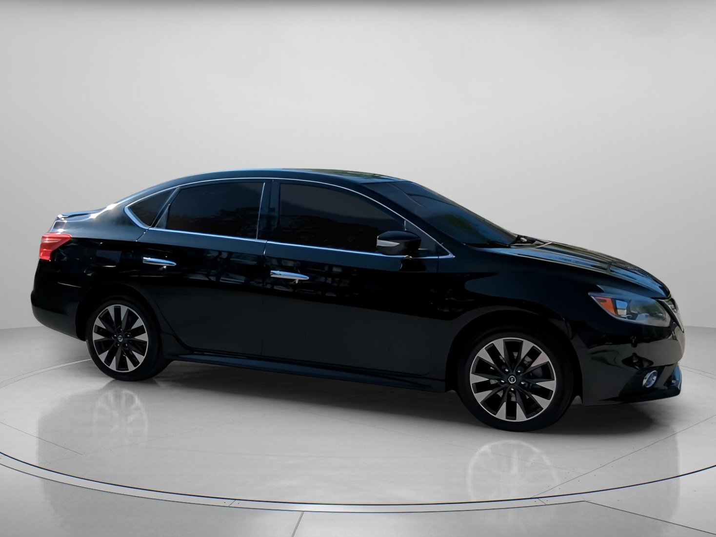 Used 2019 Nissan Sentra SR FWD image 34