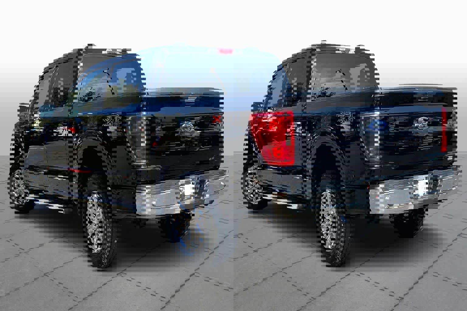 Certified 2022 Ford F150 XLT w/ XTR Package image 2