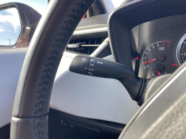 Used 2022 Toyota Corolla SE image 16