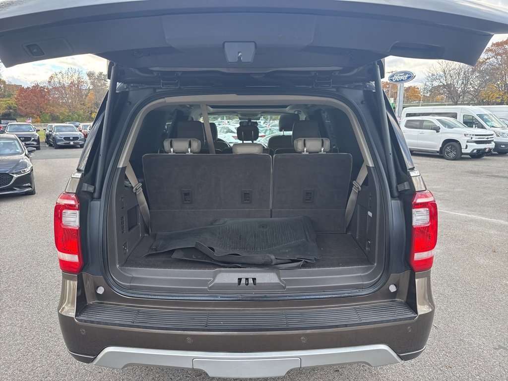 Certified 2019 Ford Expedition XLT w/ Equipment Group 202A image 28