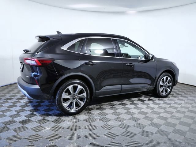 Certified 2025 Ford Escape Platinum image 4