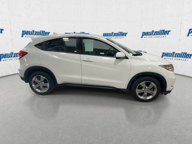 Used 2017 Honda HR-V LX image 13