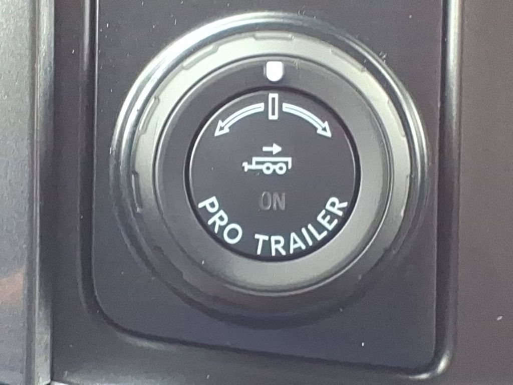 Certified 2023 Ford F150 Lariat w/ Equipment Group 502A High AWD/4WD image 17