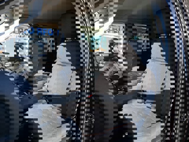 Certified 2025 Ford Expedition Active image 11