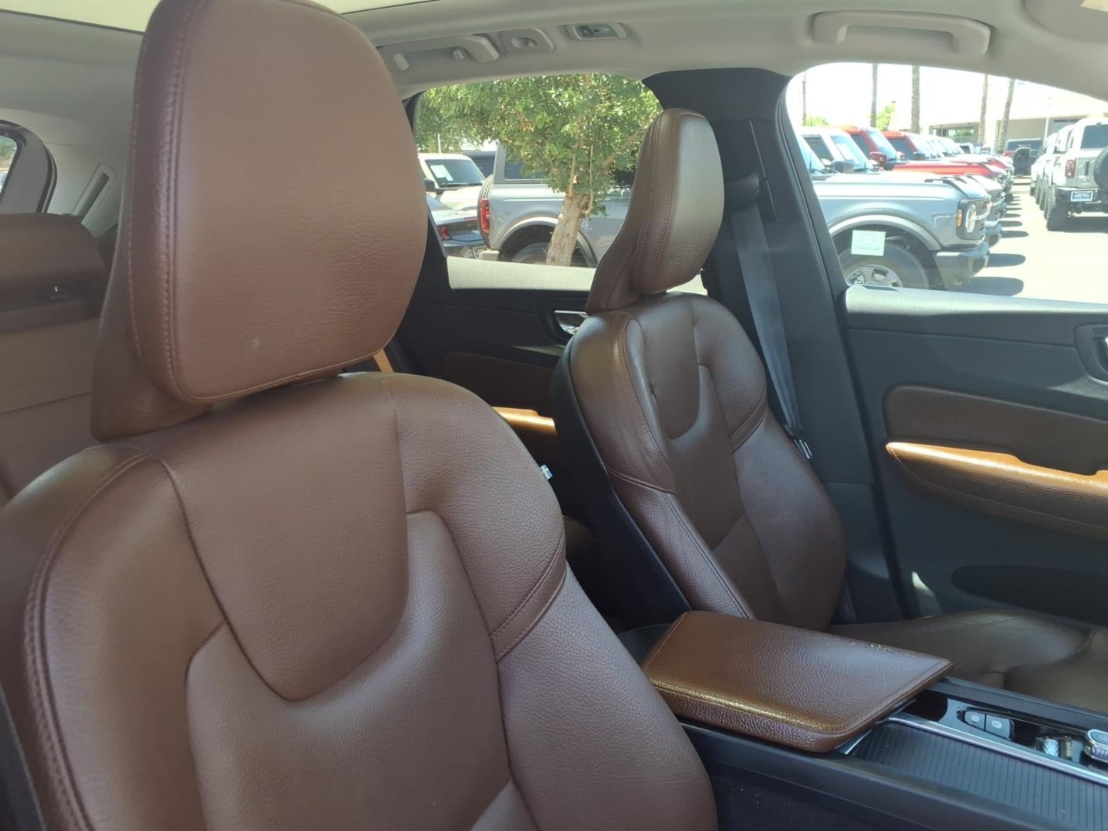 Used 2019 Volvo XC60 T5 Momentum w/ Premium Package AWD/4WD image 12