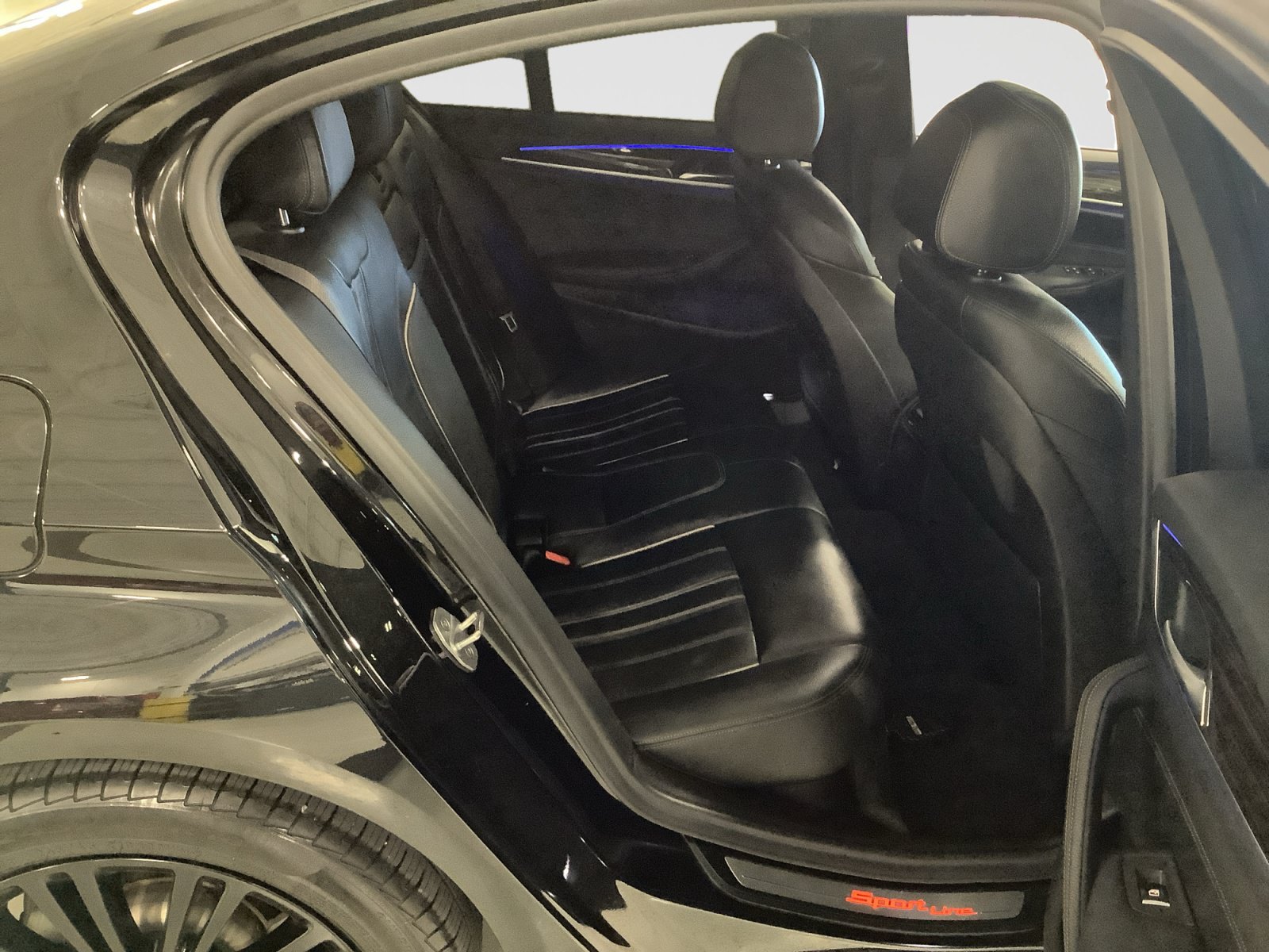 Used 2019 BMW 530i RWD image 21