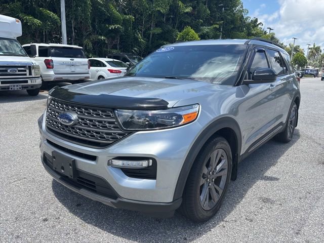 Certified 2023 Ford Explorer XLT w/ Equipment Group 202A RWD image 5