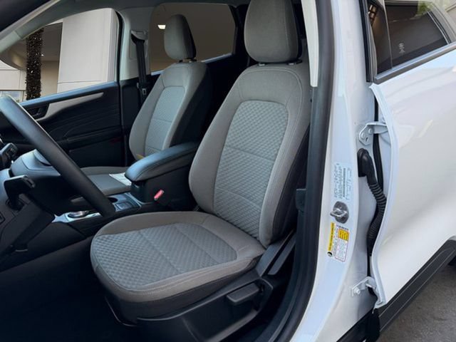 Certified 2022 Ford Escape SE FWD image 10