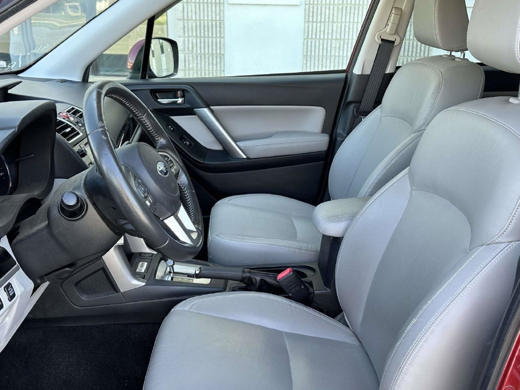 Used 2017 Subaru Forester 2.5i Limited AWD/4WD image 9