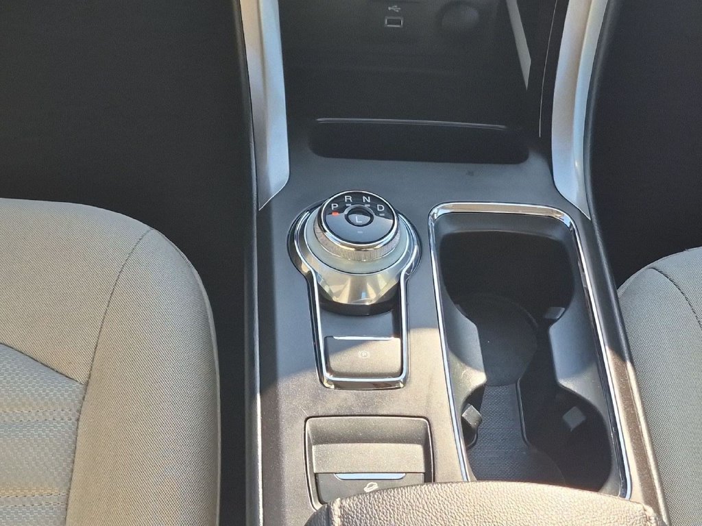 Certified 2018 Ford Fusion SE FWD image 18