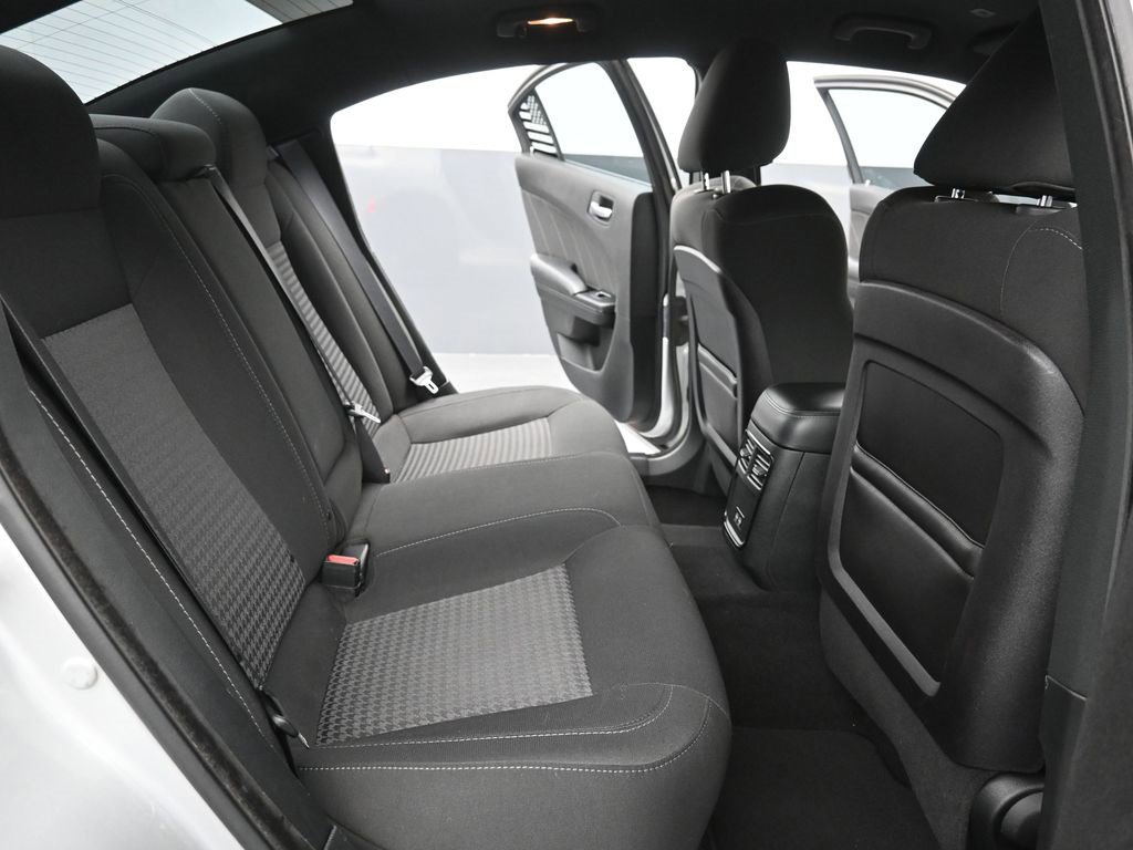 Used 2019 Dodge Charger R/T w/ Blacktop Package image 22