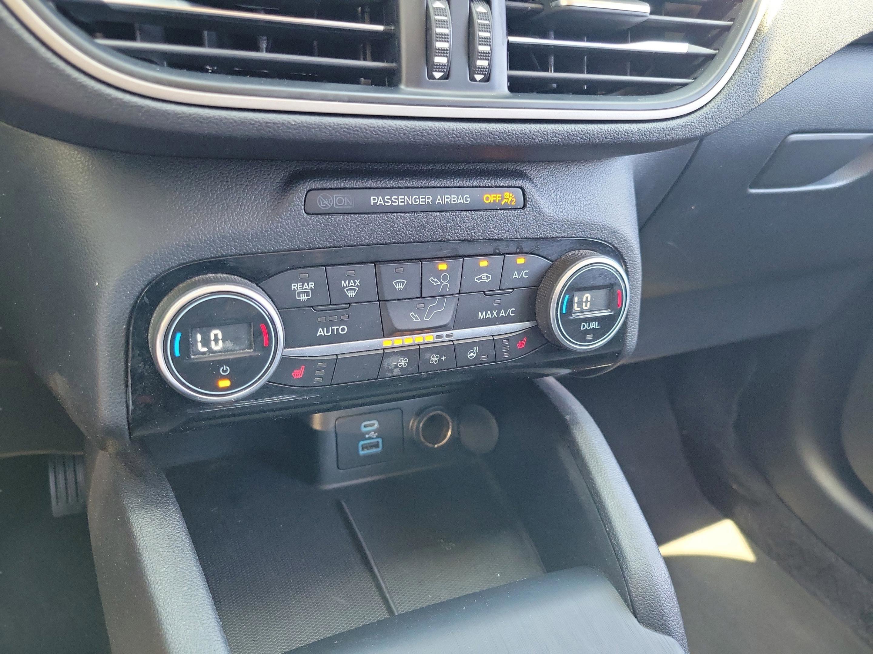 Certified 2021 Ford Escape SEL AWD/4WD image 29