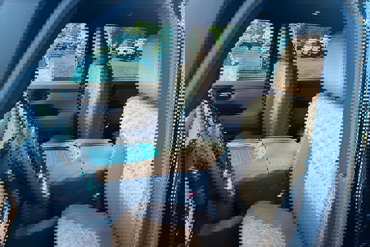 Used 2025 Nissan Armada Platinum Reserve image 9