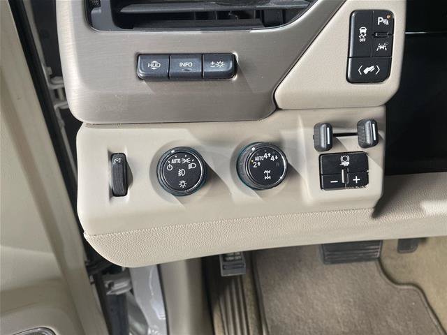 Used 2018 GMC Yukon Denali AWD/4WD image 15