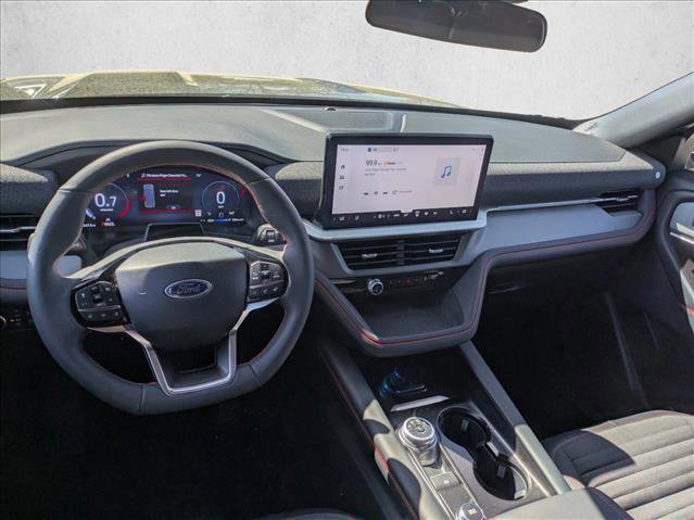 Certified 2025 Ford Explorer ST-Line image 15