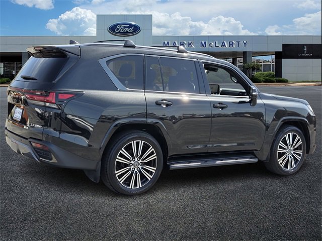 Used 2024 Lexus LX 600 4WD w/ Appearance Package image 5