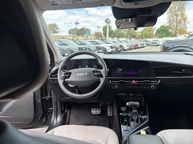 Used 2023 Kia Niro EX Touring FWD image 19