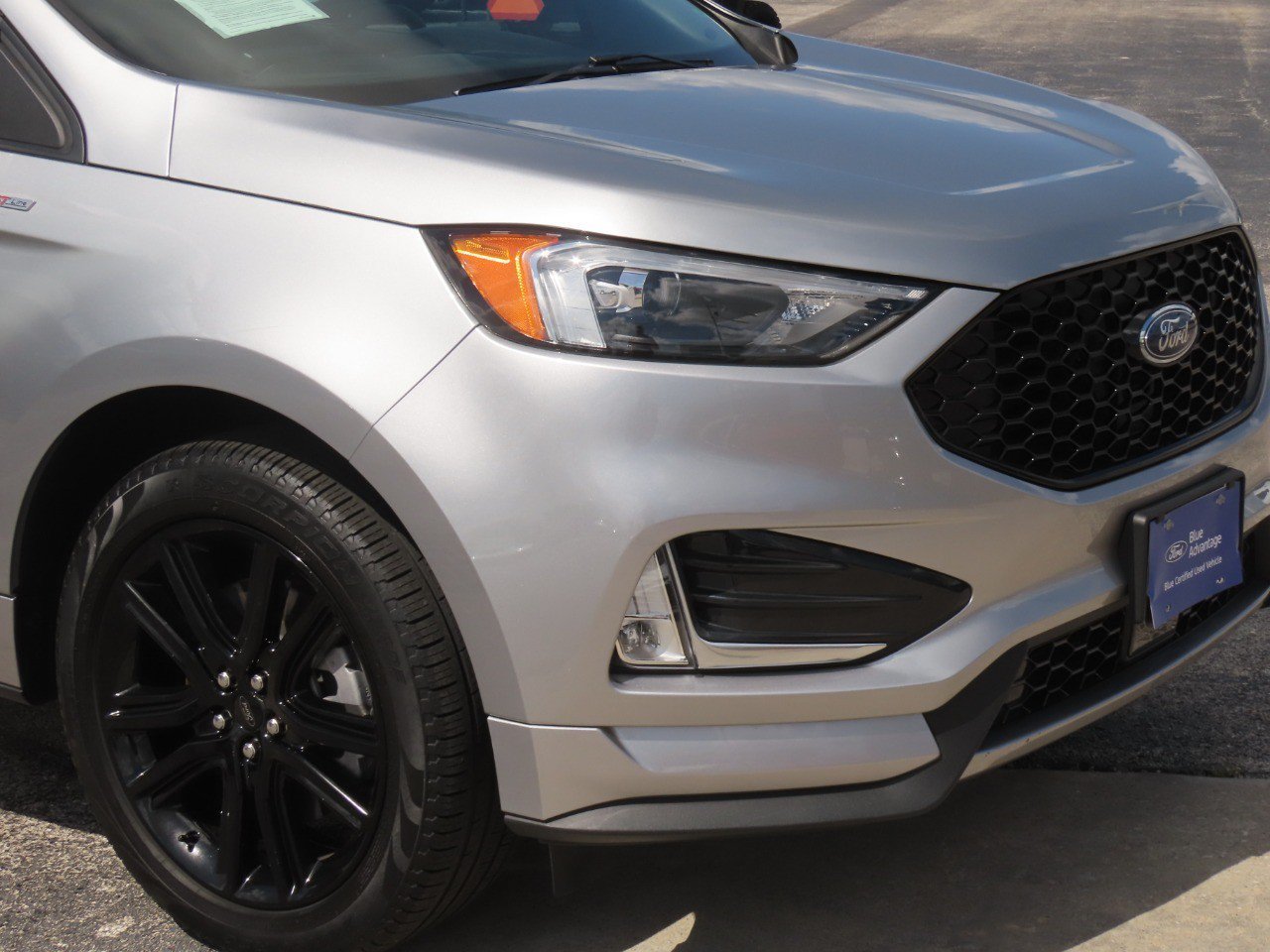 Certified 2023 Ford Edge ST-Line AWD/4WD image 5