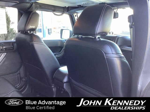 Used 2018 Jeep Wrangler Unlimited Sport image 28