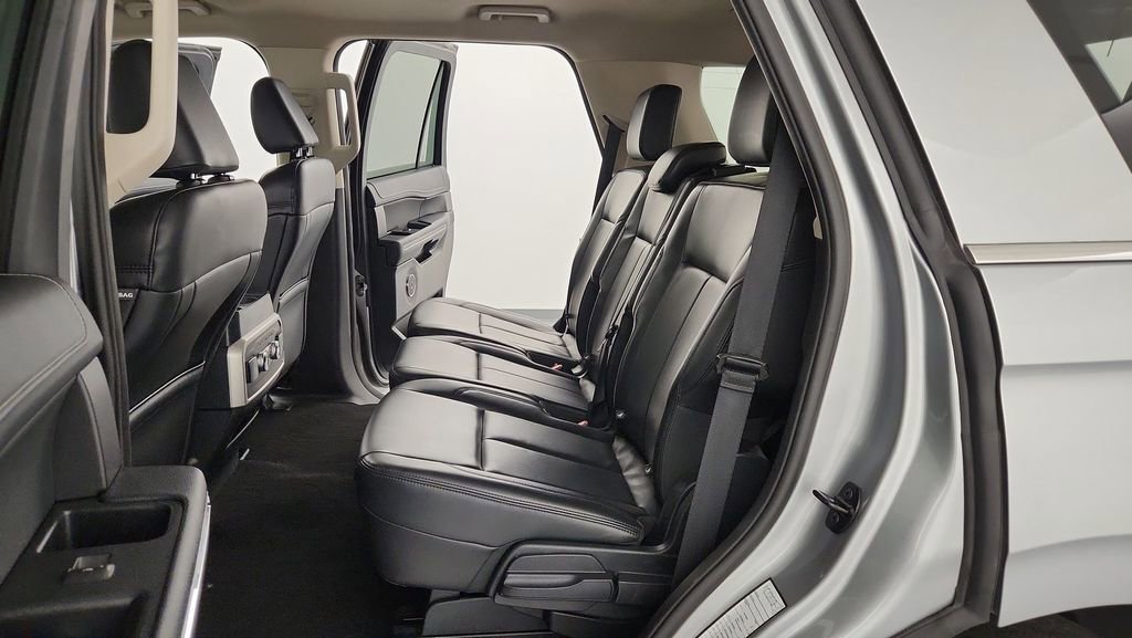 Certified 2024 Ford Expedition XLT AWD/4WD image 33